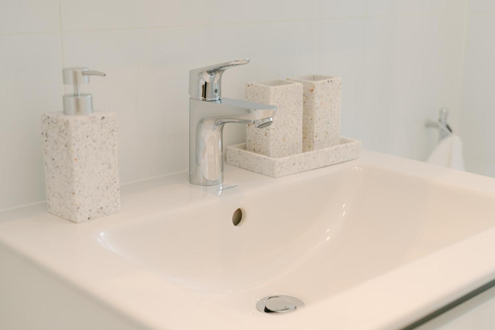 Comfy For 4-6, 5 Min To Center, No Lift Currently Apartamento Viena